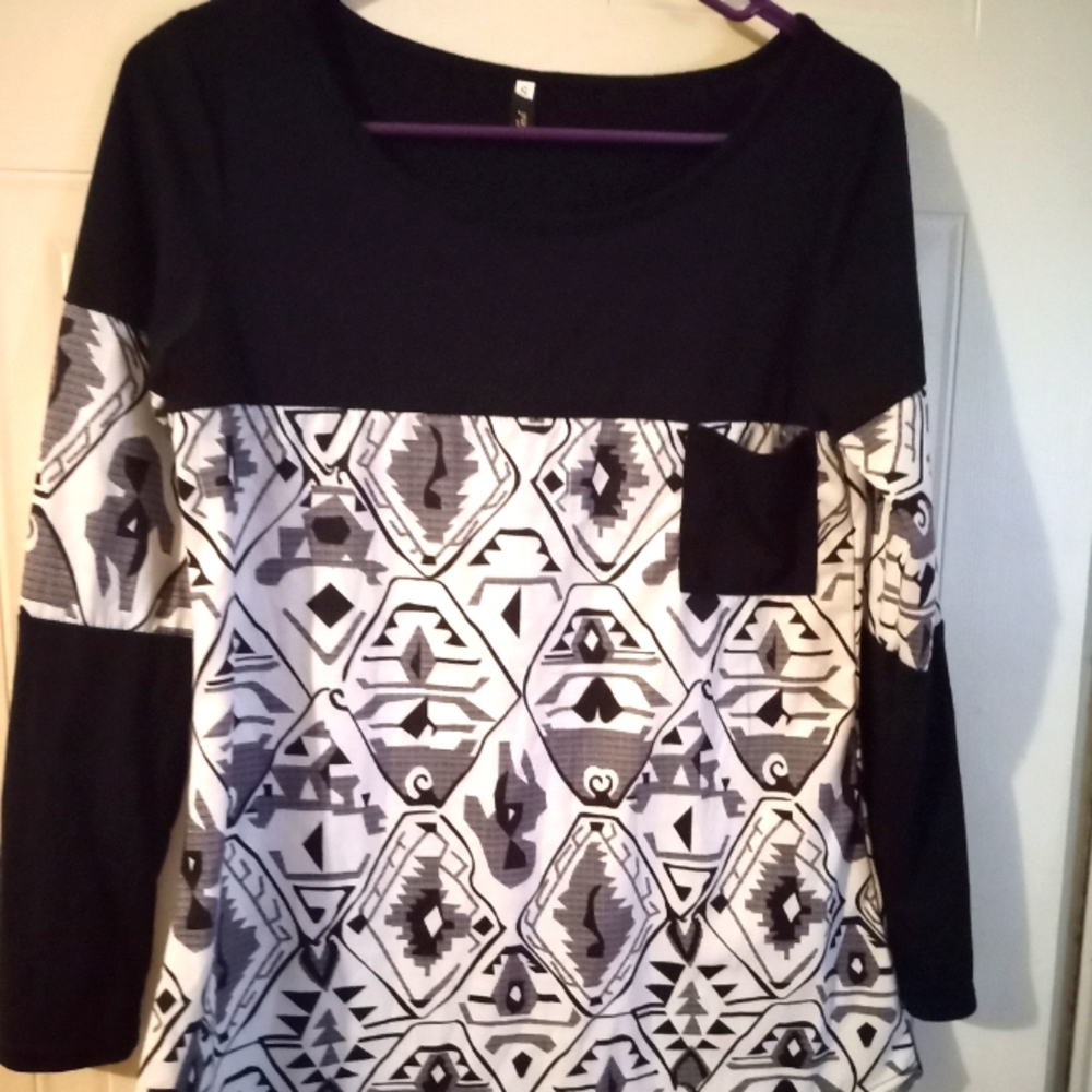 Like new navy blue and white beautifully designed shirt